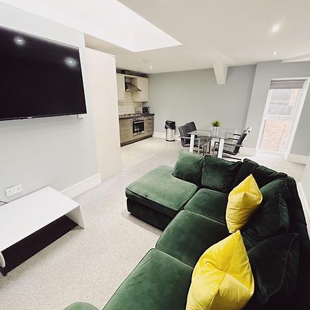 2 Bedroom Apartment In The Heart Of Newcastle - Spacious - Sleeps 7 外观 照片